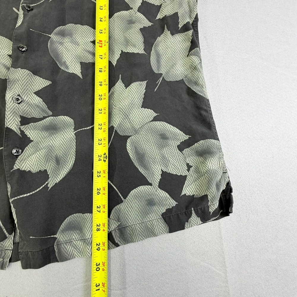 Perry Ellis Button Down Shirt Mens XL Grey Leaf Print 100% Silk Short Sleeve - Picture 5 of 5